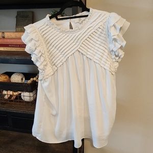White ruffle top with lining